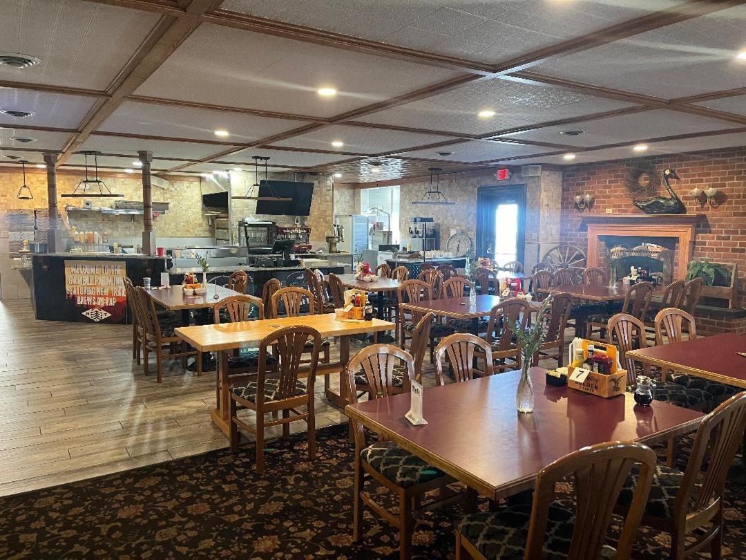 Gamble Farm Inn And Suites Jersey Shore Kültér fotó